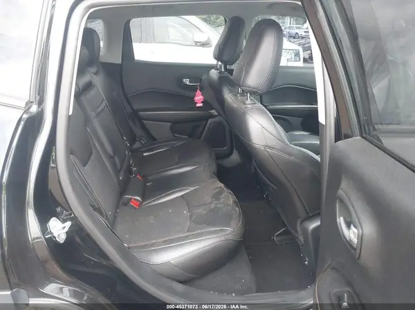 3C4NJDBB6KT648117 2019 JEEP COMPASS - Image 8