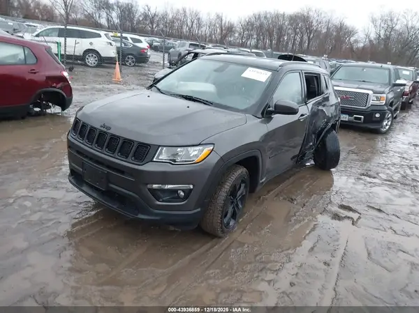 3C4NJDBB6KT653009 2019 JEEP COMPASS - Image 2