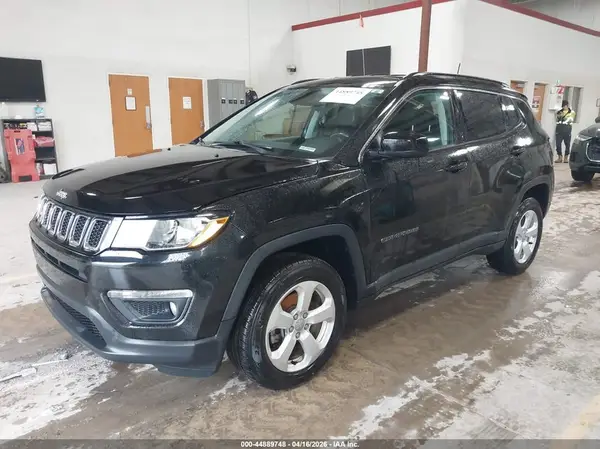 3C4NJDBB6KT656007 2019 JEEP COMPASS - Image 2
