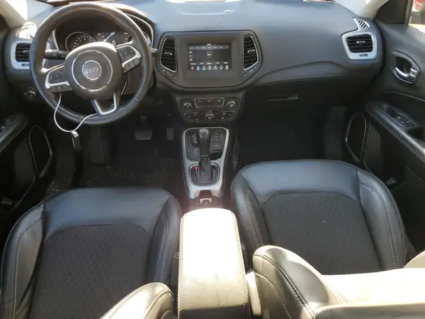 3C4NJDBB6KT656122 2019 JEEP COMPASS - Image 8