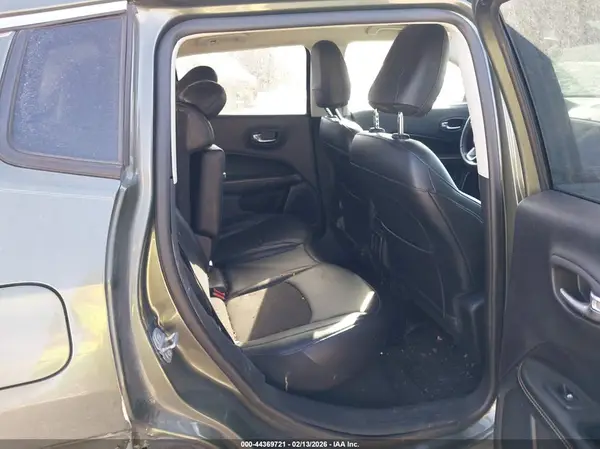 3C4NJDBB6KT656881 2019 JEEP COMPASS - Image 8