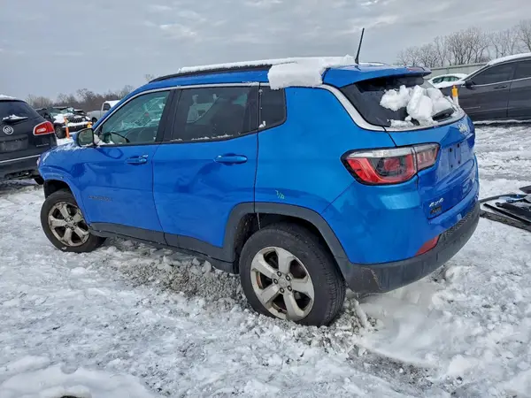 3C4NJDBB6KT659750 2019 JEEP COMPASS - Image 2