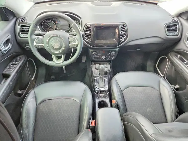 3C4NJDBB6KT674829 2019 JEEP COMPASS - Image 8