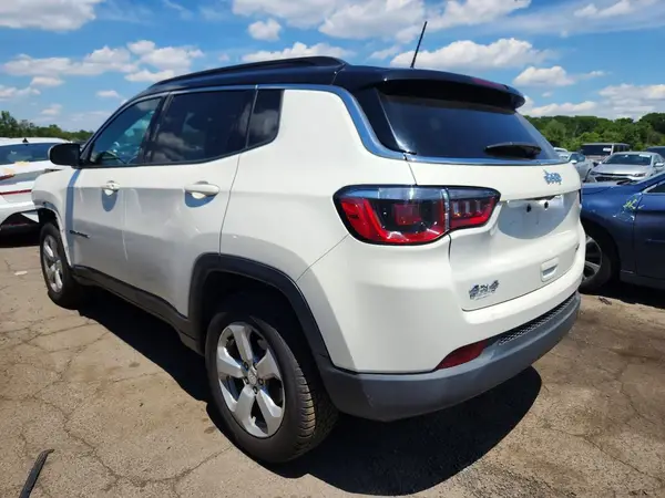 3C4NJDBB6KT679190 2019 JEEP COMPASS - Image 2