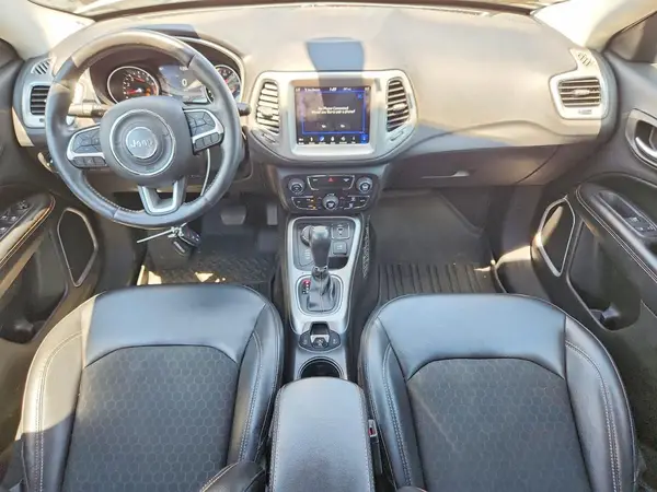3C4NJDBB6KT679190 2019 JEEP COMPASS - Image 8