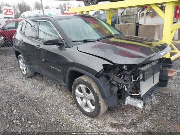 3C4NJDBB6KT682719 2019 JEEP COMPASS - Image 1