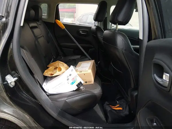 3C4NJDBB6KT689427 2019 JEEP COMPASS - Image 8