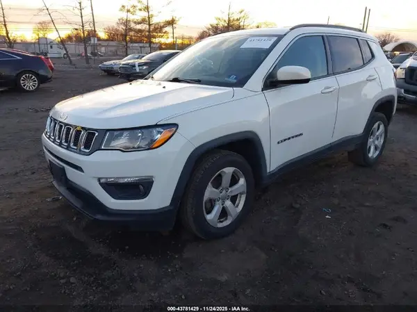 3C4NJDBB6KT697057 2019 JEEP COMPASS - Image 2