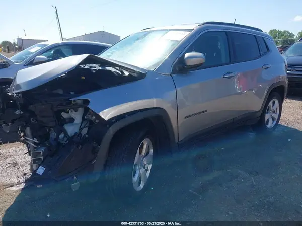 3C4NJDBB6KT697110 2019 JEEP COMPASS - Image 2