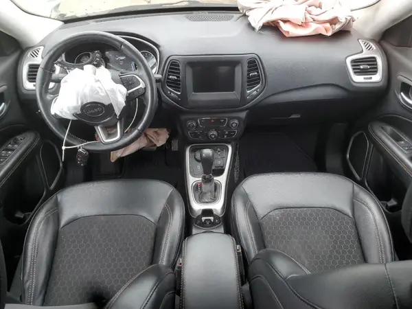 3C4NJDBB6KT711927 2019 JEEP COMPASS - Image 8