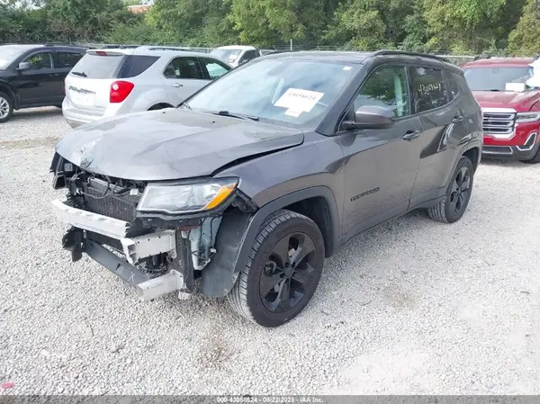 3C4NJDBB6KT723835 2019 JEEP COMPASS - Image 2