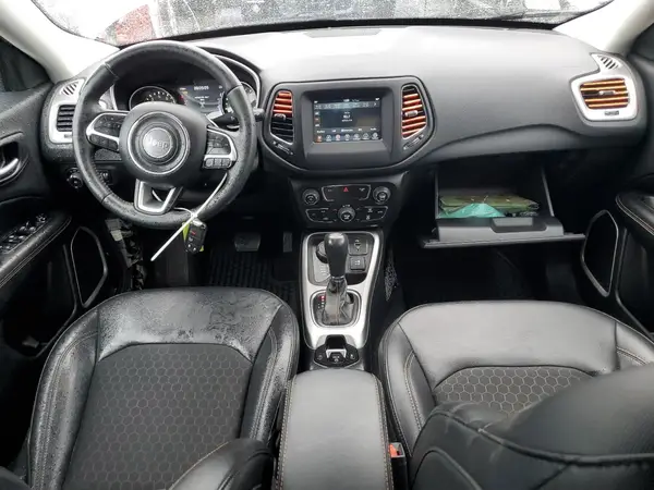 3C4NJDBB6KT760870 2019 JEEP COMPASS - Image 8