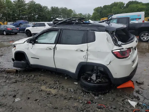 3C4NJDBB6KT761212 2019 JEEP COMPASS - Image 2