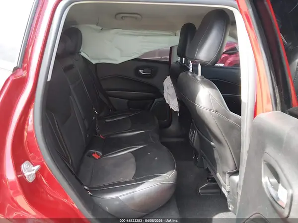 3C4NJDBB6KT768063 2019 JEEP COMPASS - Image 8