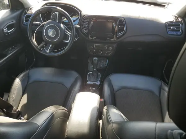 3C4NJDBB6KT792105 2019 JEEP COMPASS - Image 8