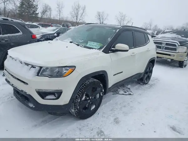 3C4NJDBB6KT807122 2019 JEEP COMPASS - Image 2