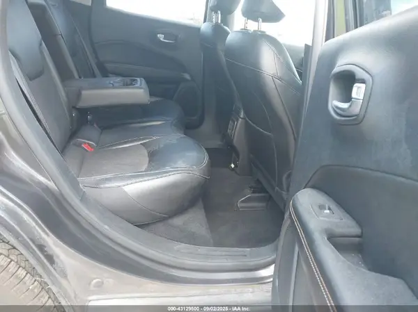 3C4NJDBB6KT836314 2019 JEEP COMPASS - Image 8