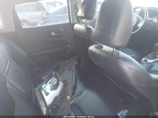 3C4NJDBB6KT839388 2019 JEEP COMPASS - Image 8