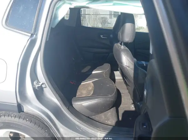 3C4NJDBB6LT126041 2020 JEEP COMPASS - Image 8
