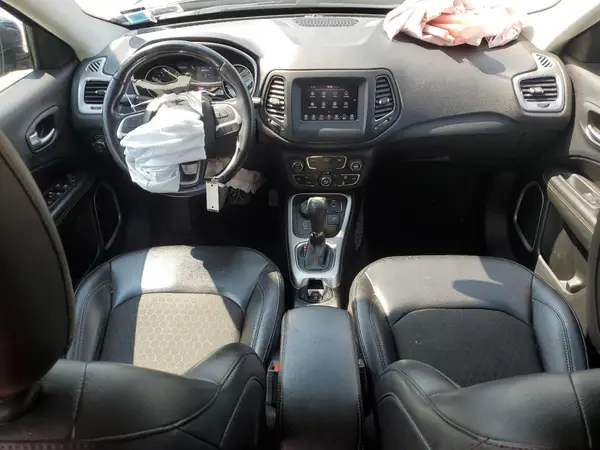 3C4NJDBB6LT133491 2020 JEEP COMPASS - Image 8