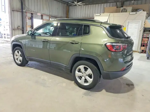 3C4NJDBB6LT145477 2020 JEEP COMPASS - Image 2