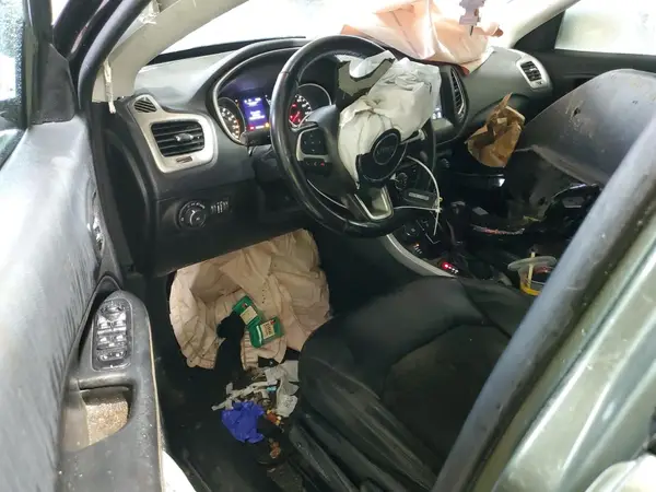 3C4NJDBB6LT153787 2020 JEEP COMPASS - Image 8