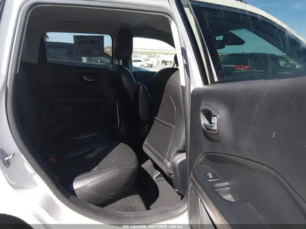 3C4NJDBB6LT156754 2020 JEEP COMPASS - Image 8