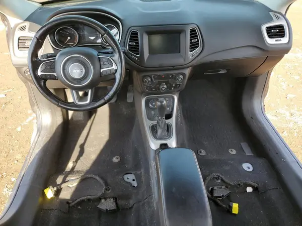 3C4NJDBB6LT157421 2020 JEEP COMPASS - Image 8