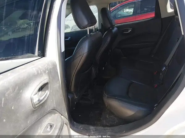 3C4NJDBB6LT173795 2020 JEEP COMPASS - Image 8