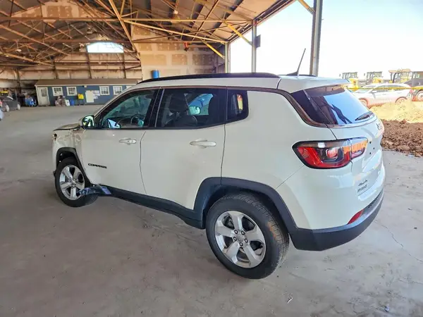 3C4NJDBB6LT175028 2020 JEEP COMPASS - Image 2
