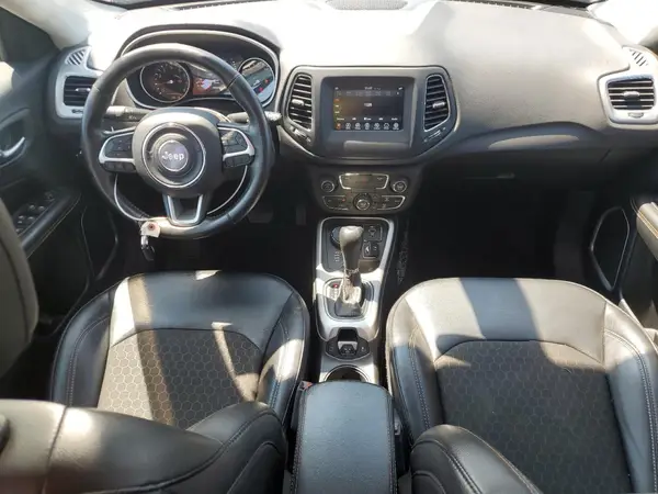 3C4NJDBB6LT209579 2020 JEEP COMPASS - Image 8