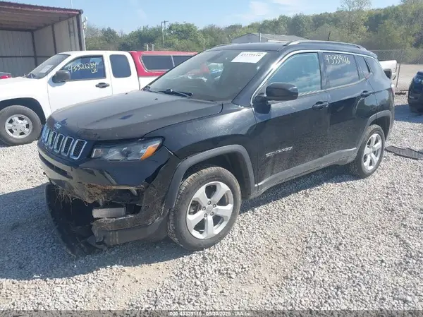 3C4NJDBB6LT228939 2020 JEEP COMPASS - Image 2