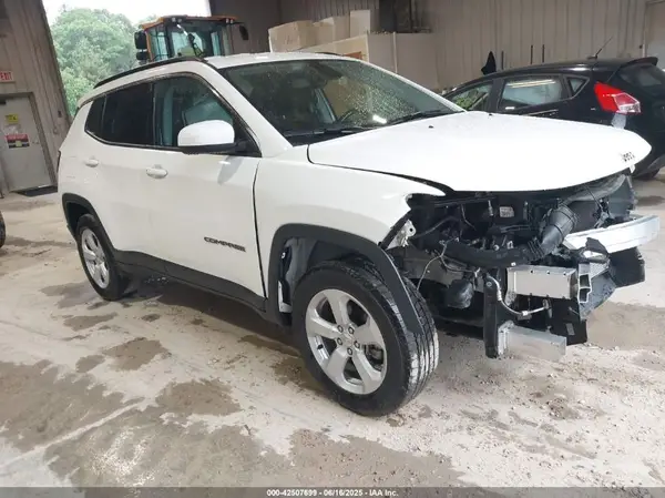 3C4NJDBB6LT252156 2020 JEEP COMPASS - Image 1