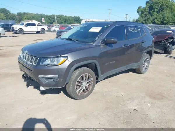 3C4NJDBB6LT255915 2020 JEEP COMPASS - Image 2
