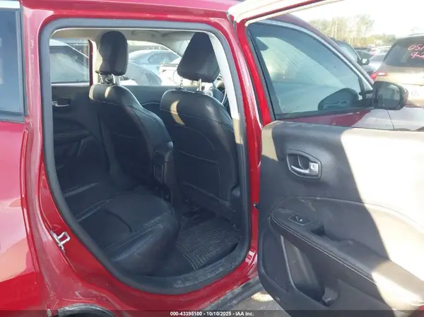 3C4NJDBB6LT256594 2020 JEEP COMPASS - Image 8