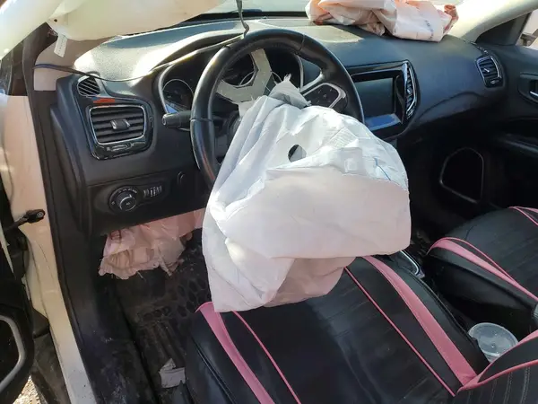 3C4NJDBB6MT501069 2021 JEEP COMPASS - Image 8