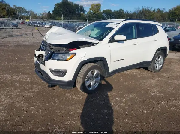 3C4NJDBB6MT507518 2021 JEEP COMPASS - Image 2
