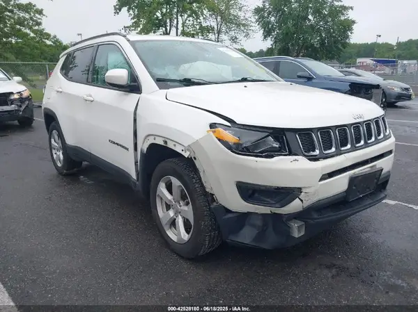 3C4NJDBB6MT537568 2021 JEEP COMPASS - Image 1