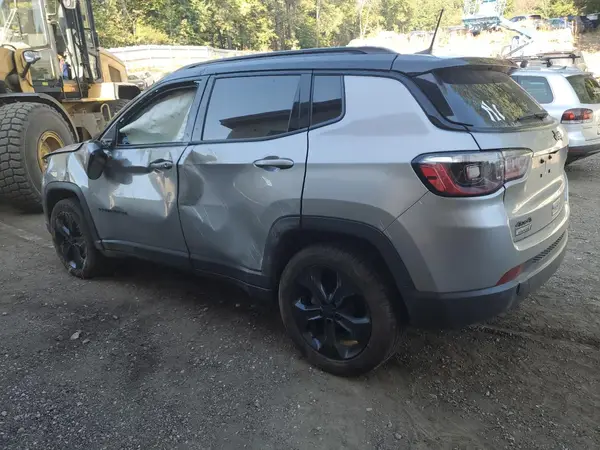 3C4NJDBB6MT539420 2021 JEEP COMPASS - Image 2