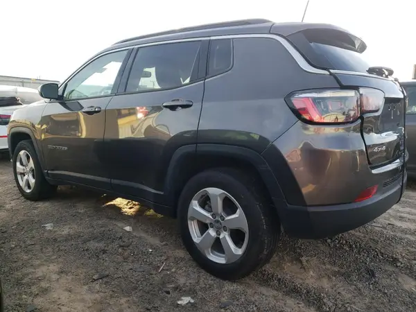 3C4NJDBB6MT562308 2021 JEEP COMPASS - Image 2