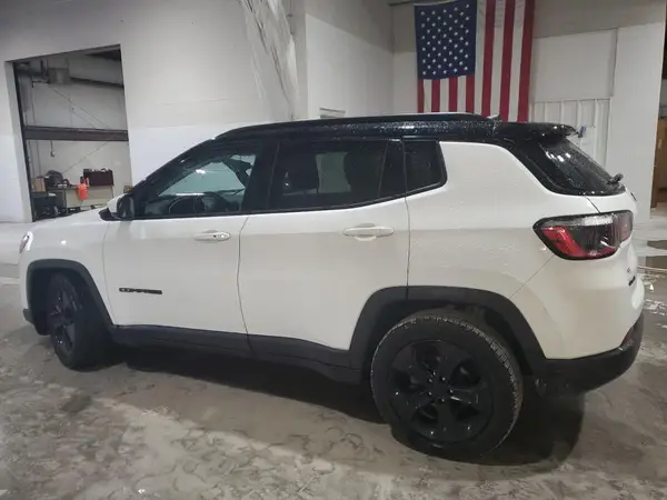 3C4NJDBB6MT565872 2021 JEEP COMPASS - Image 2