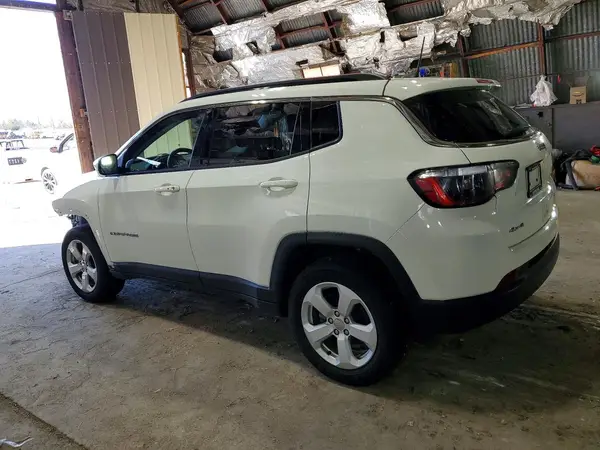 3C4NJDBB6MT569596 2021 JEEP COMPASS - Image 2