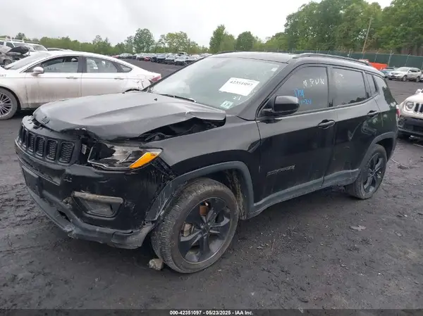 3C4NJDBB6MT590092 2021 JEEP COMPASS - Image 2