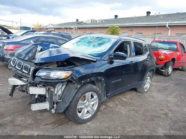 3C4NJDBB6NT104303 2022 JEEP COMPASS - Image 2