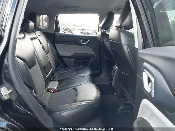 3C4NJDBB6NT104303 2022 JEEP COMPASS - Image 8