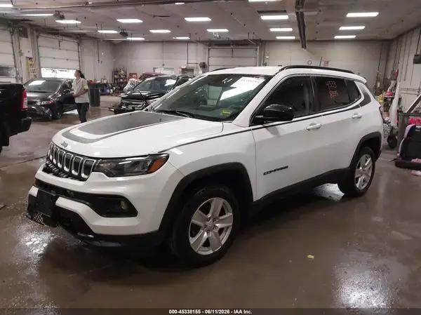 3C4NJDBB6NT110621 2022 JEEP COMPASS - Image 2