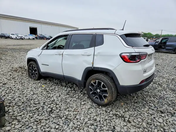 3C4NJDBB6NT123420 2022 JEEP COMPASS - Image 2