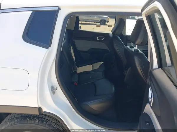 3C4NJDBB6NT128018 2022 JEEP COMPASS - Image 8