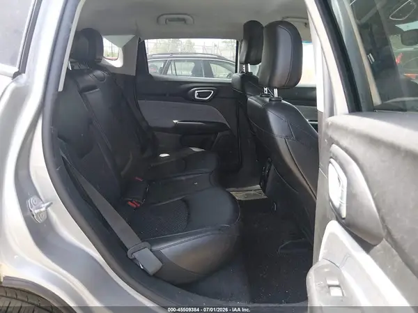 3C4NJDBB6NT130674 2022 JEEP COMPASS - Image 8