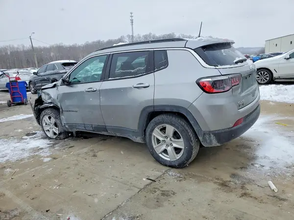 3C4NJDBB6NT132618 2022 JEEP COMPASS - Image 2